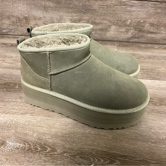 UGG | Ultra Mini Platform Boots In Moss Green Size 11 NEW - Picture 14 of 15